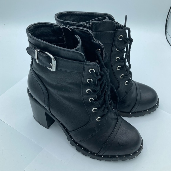 Diba Shoes - Diba Carryn combat heel bootie with zipper - US Size 7
